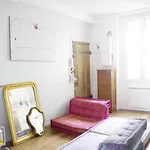 Nice Studio On The Banks Of The Canal Saint-Martin